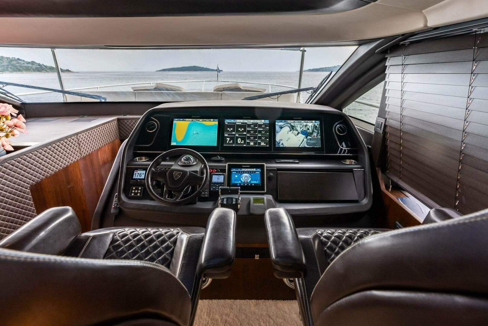 2019 Fairline — photo 16