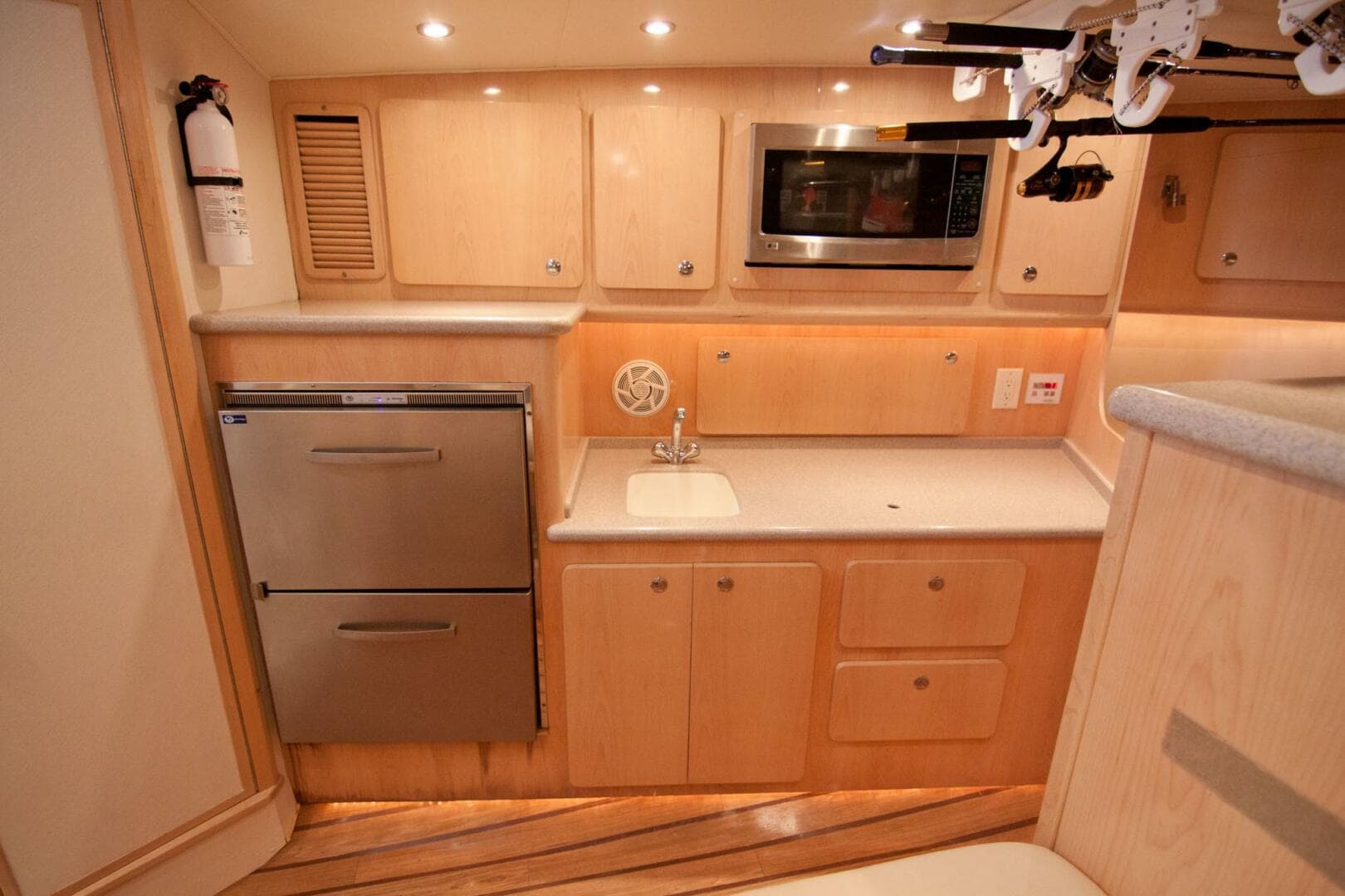 2009 Out Island 38 Custom Express — photo 31