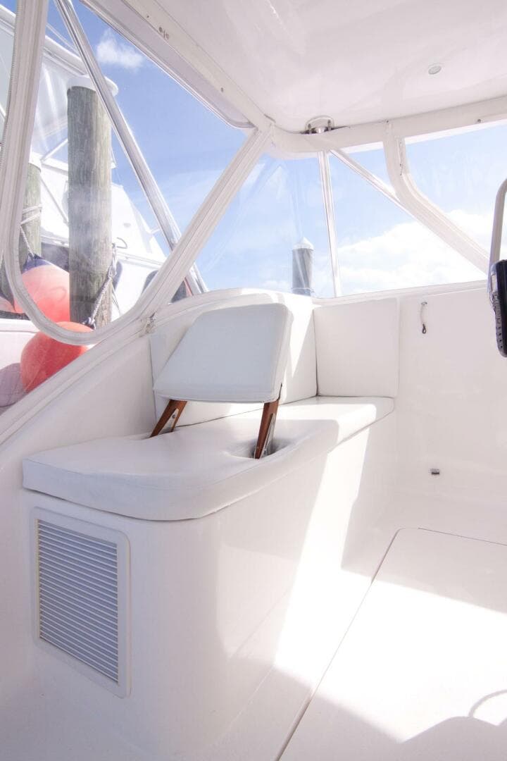 2009 Out Island 38 Custom Express — photo 18