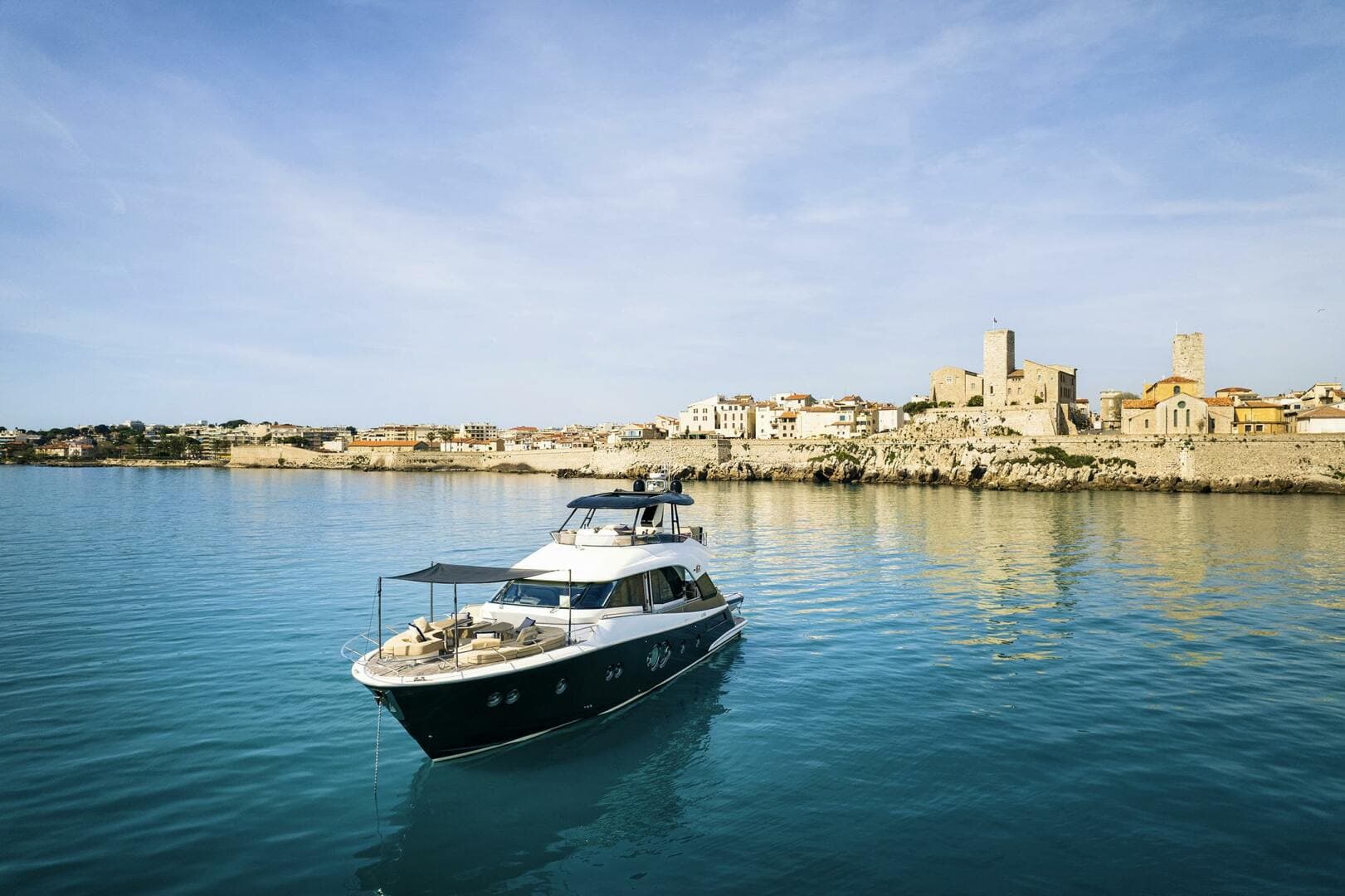 2016 Monte Carlo Yachts Custom — photo 29