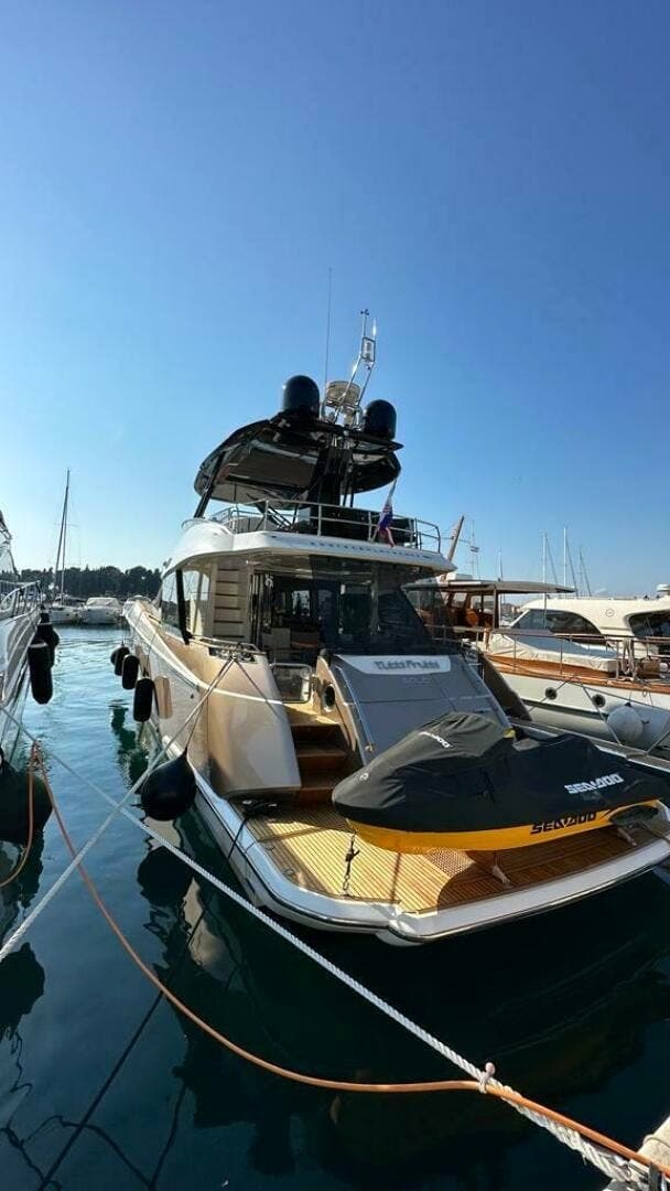 2014 Custom Mcy 65 — photo 2