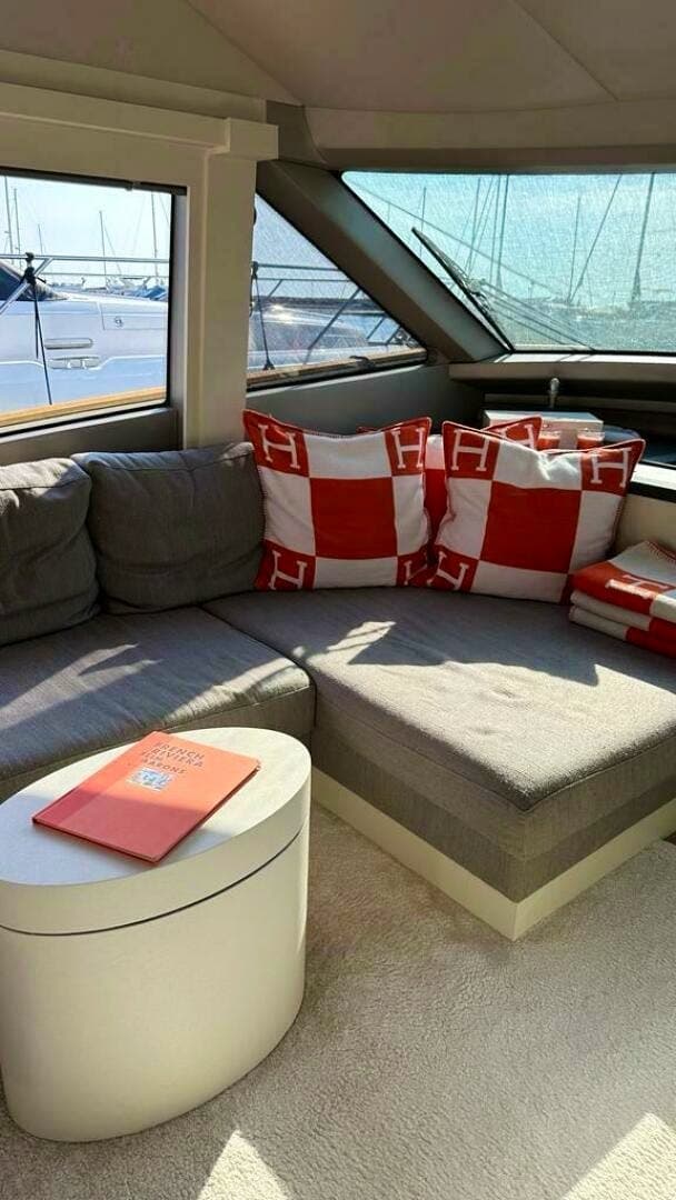 2014 Custom Mcy 65 — photo 14