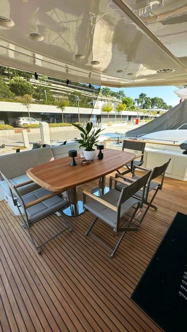 2014 Custom Mcy 65 — photo 5