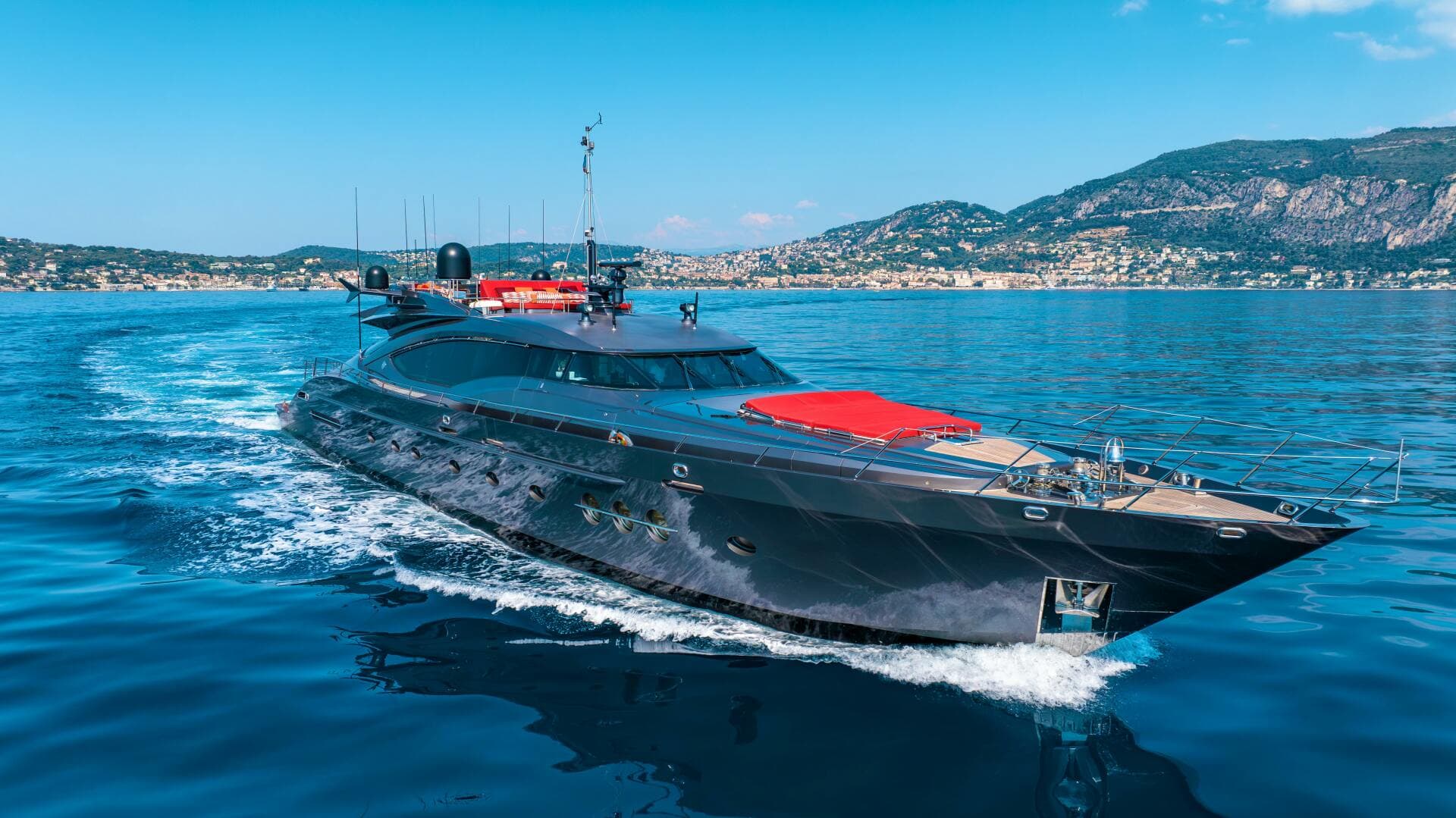 2009 Palmer Johnson 120 — photo 6