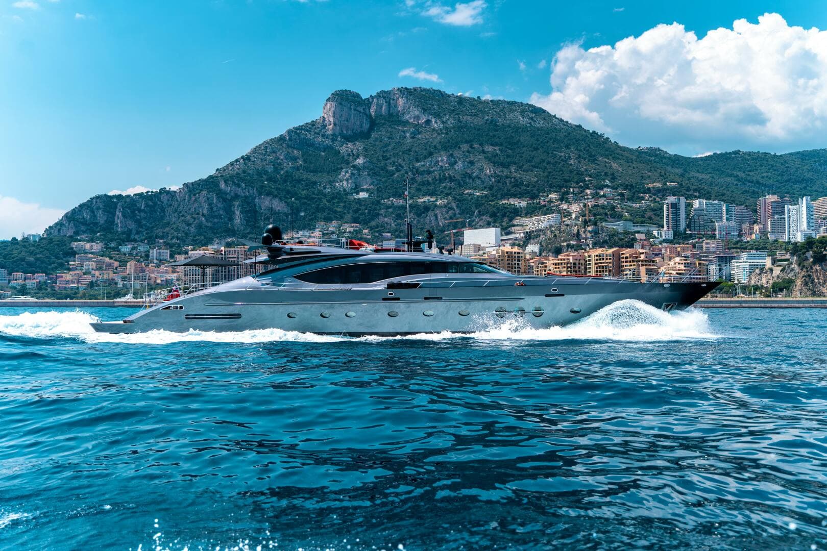 2009 Palmer Johnson 120 — photo 3