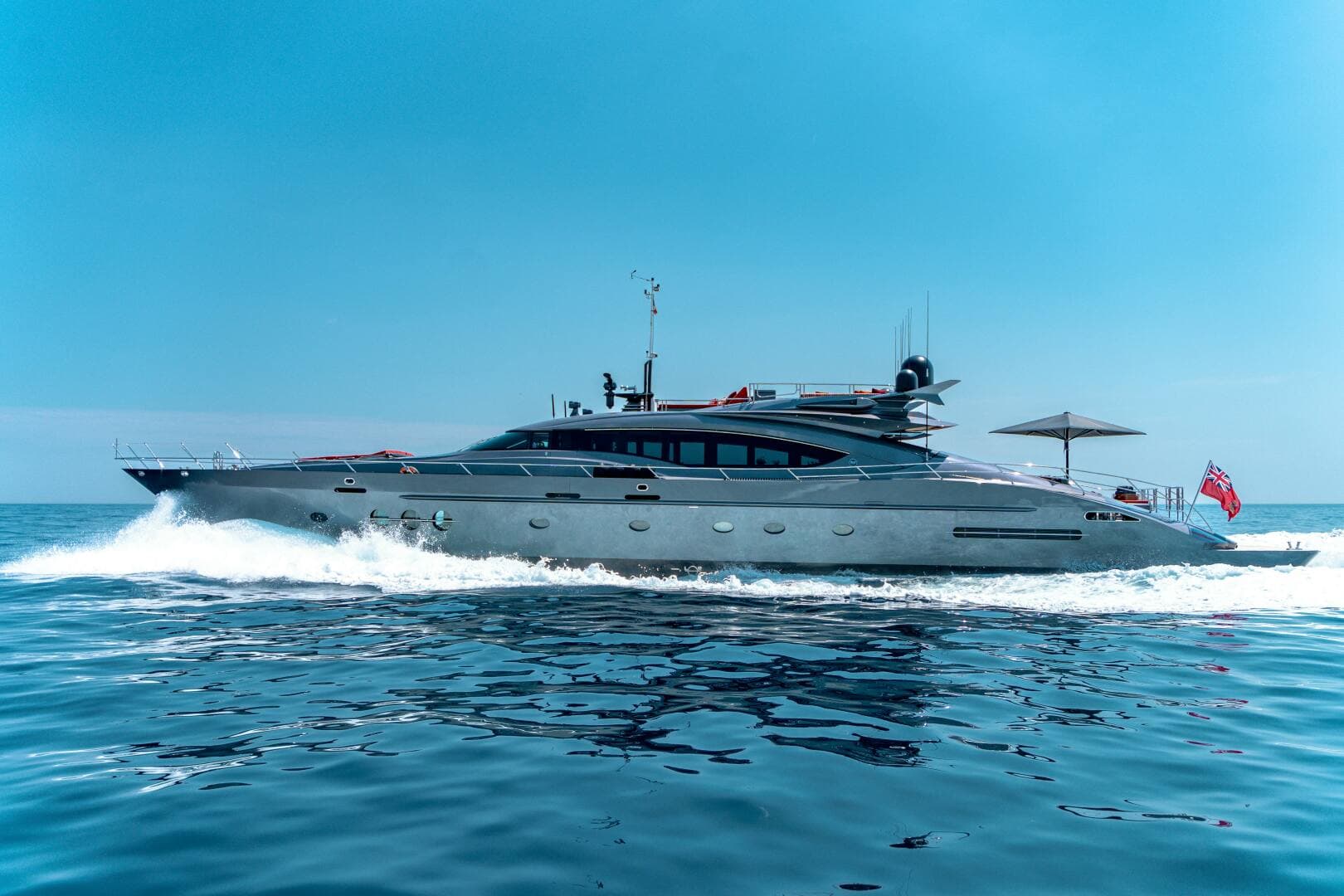 2009 Palmer Johnson 120 — photo 2