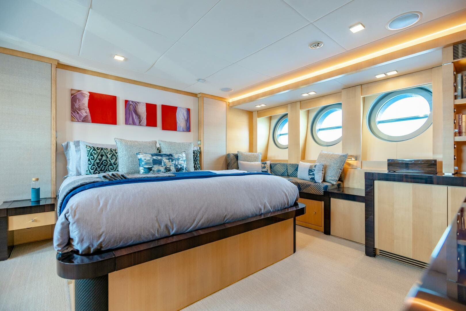 2009 Palmer Johnson 120 — photo 35