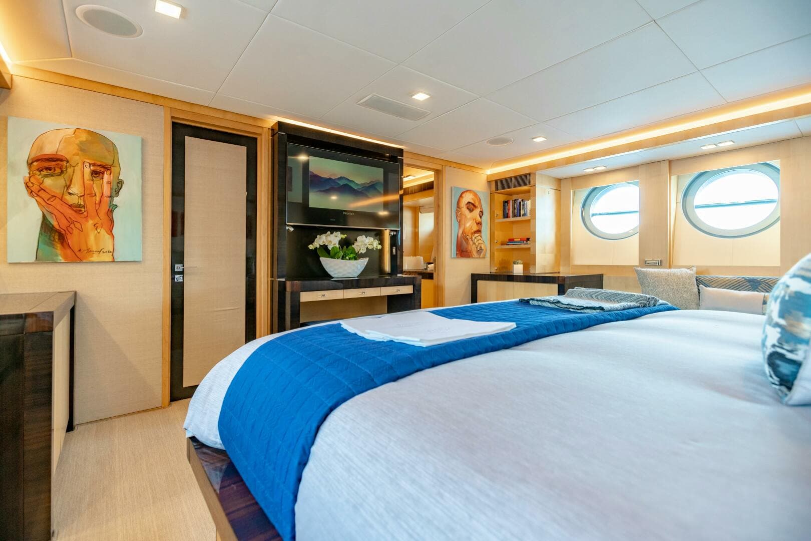 2009 Palmer Johnson 120 — photo 37