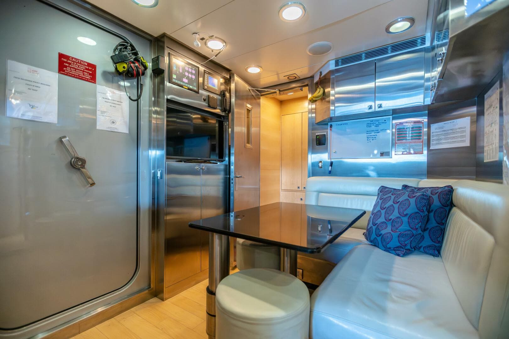 2009 Palmer Johnson 120 — photo 51