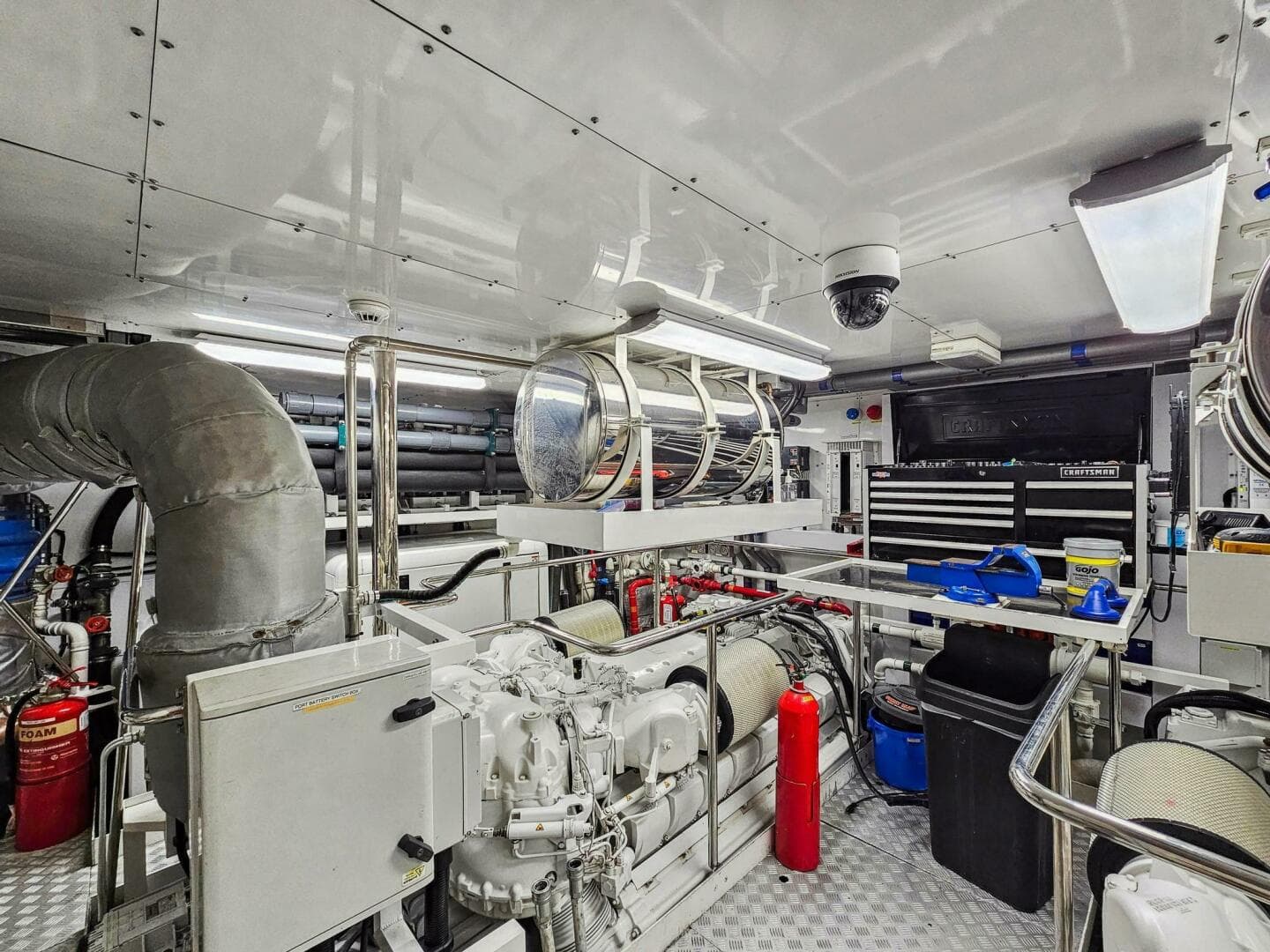 2011 Sunseeker 34M — photo 35