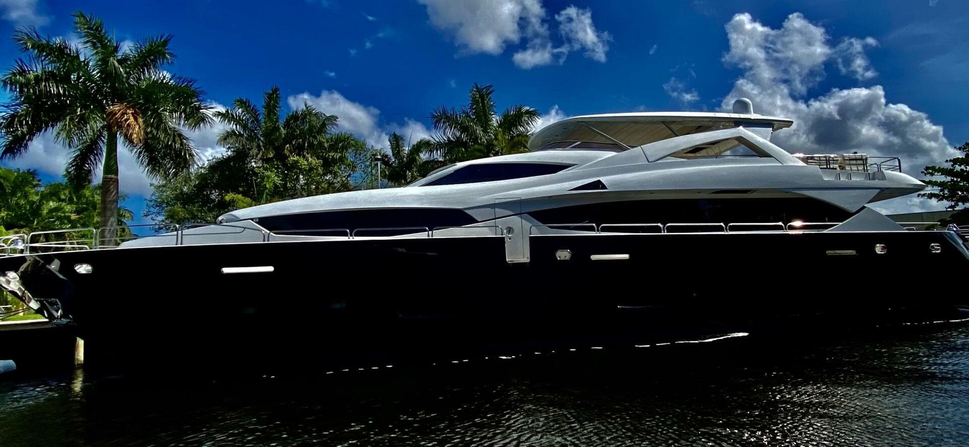 2011 Sunseeker 34M — photo 3