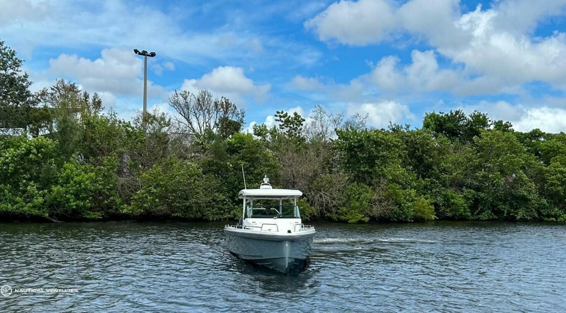 2018 Axopar — photo 9