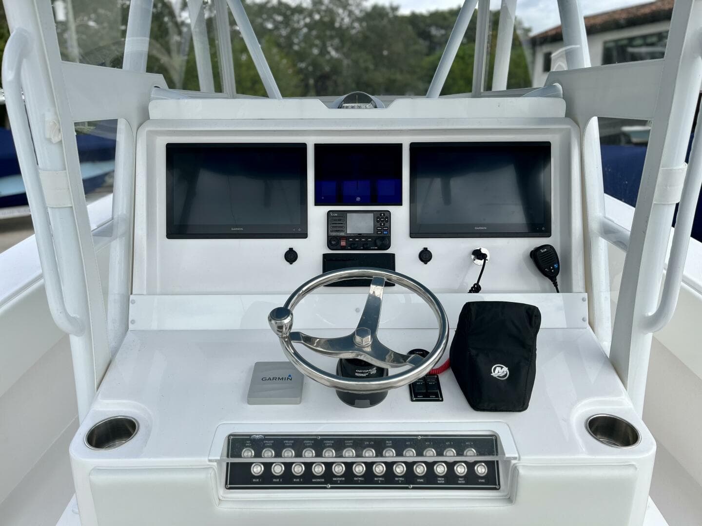 2023 Invincible Open Fisherman — photo 2