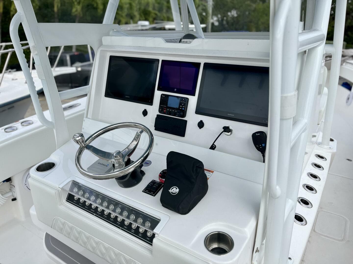 2023 Invincible Open Fisherman — photo 4