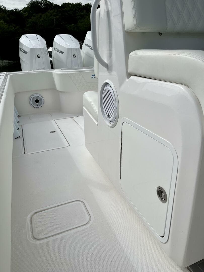 2023 Invincible Open Fisherman — photo 17