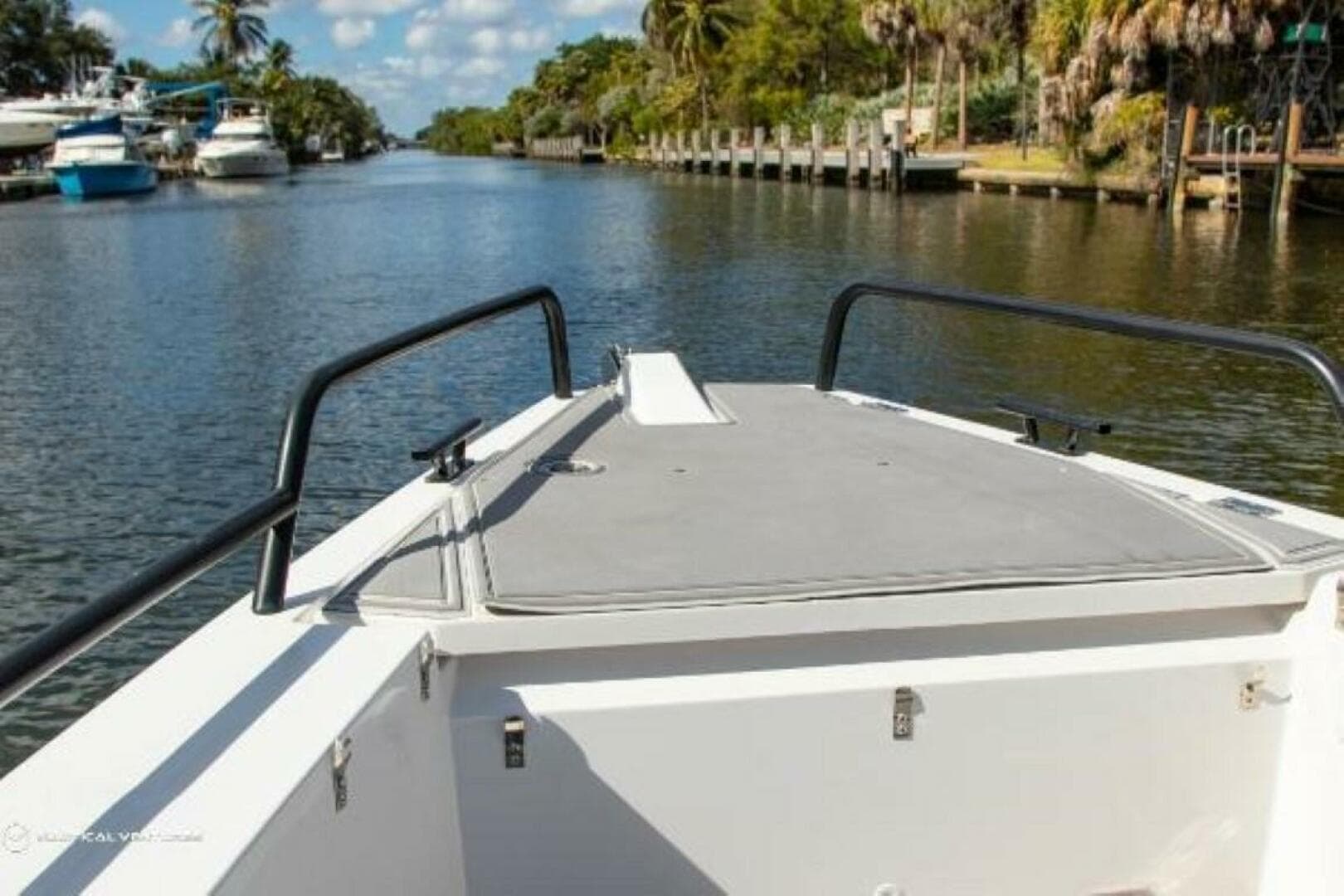 2019 Axopar 37 Sun Top — photo 7