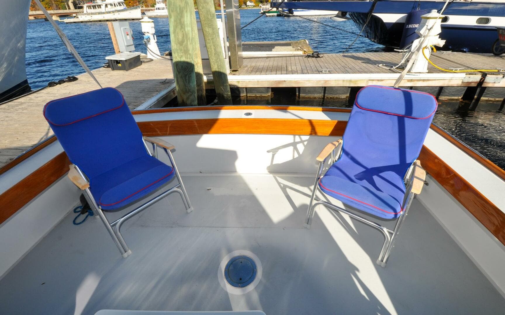 2001 Wilbur 34 — photo 22