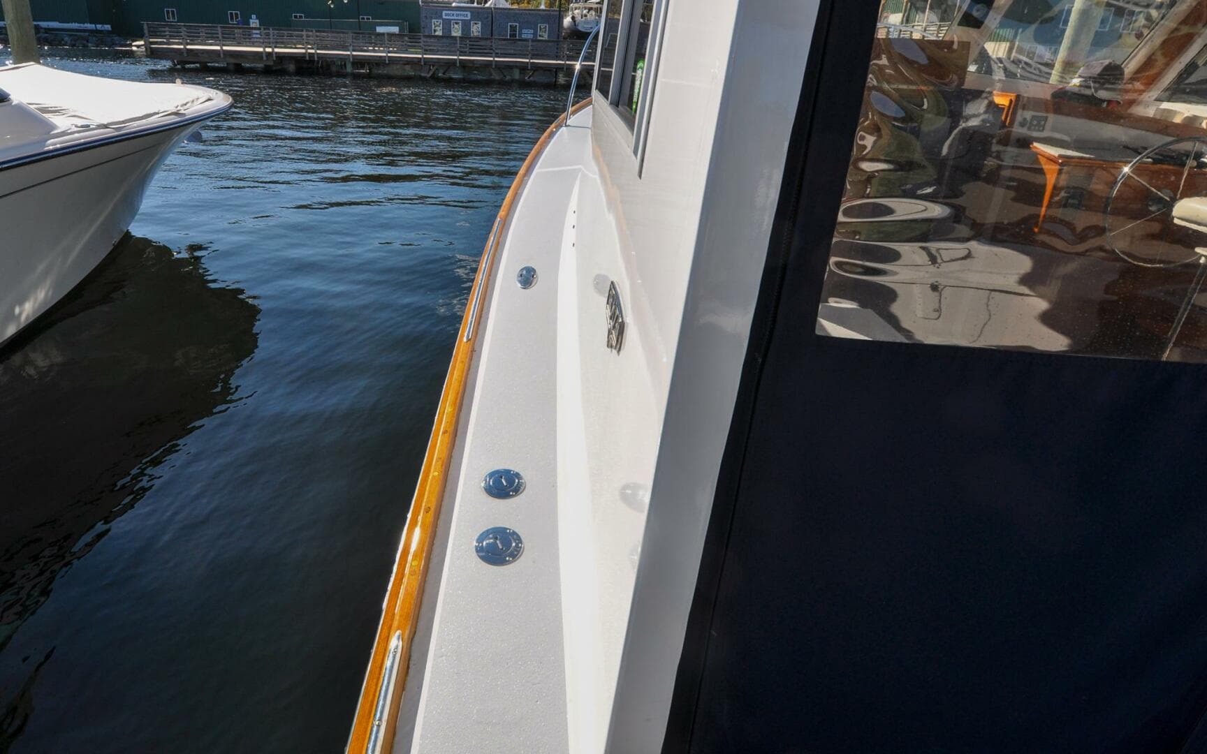 2001 Wilbur 34 — photo 27