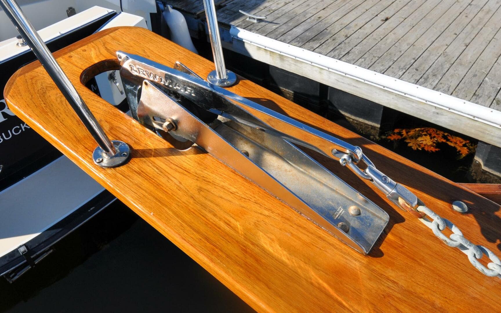 2001 Wilbur 34 — photo 32