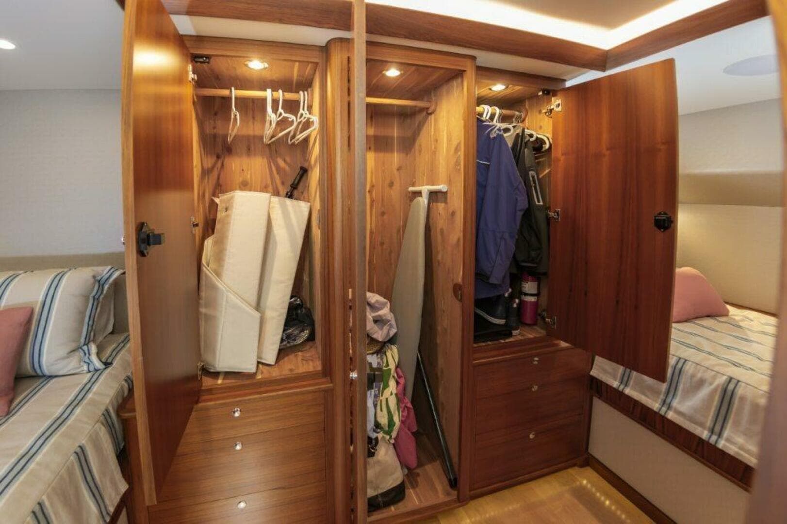 2019 Jarrett Bay 67 — photo 52