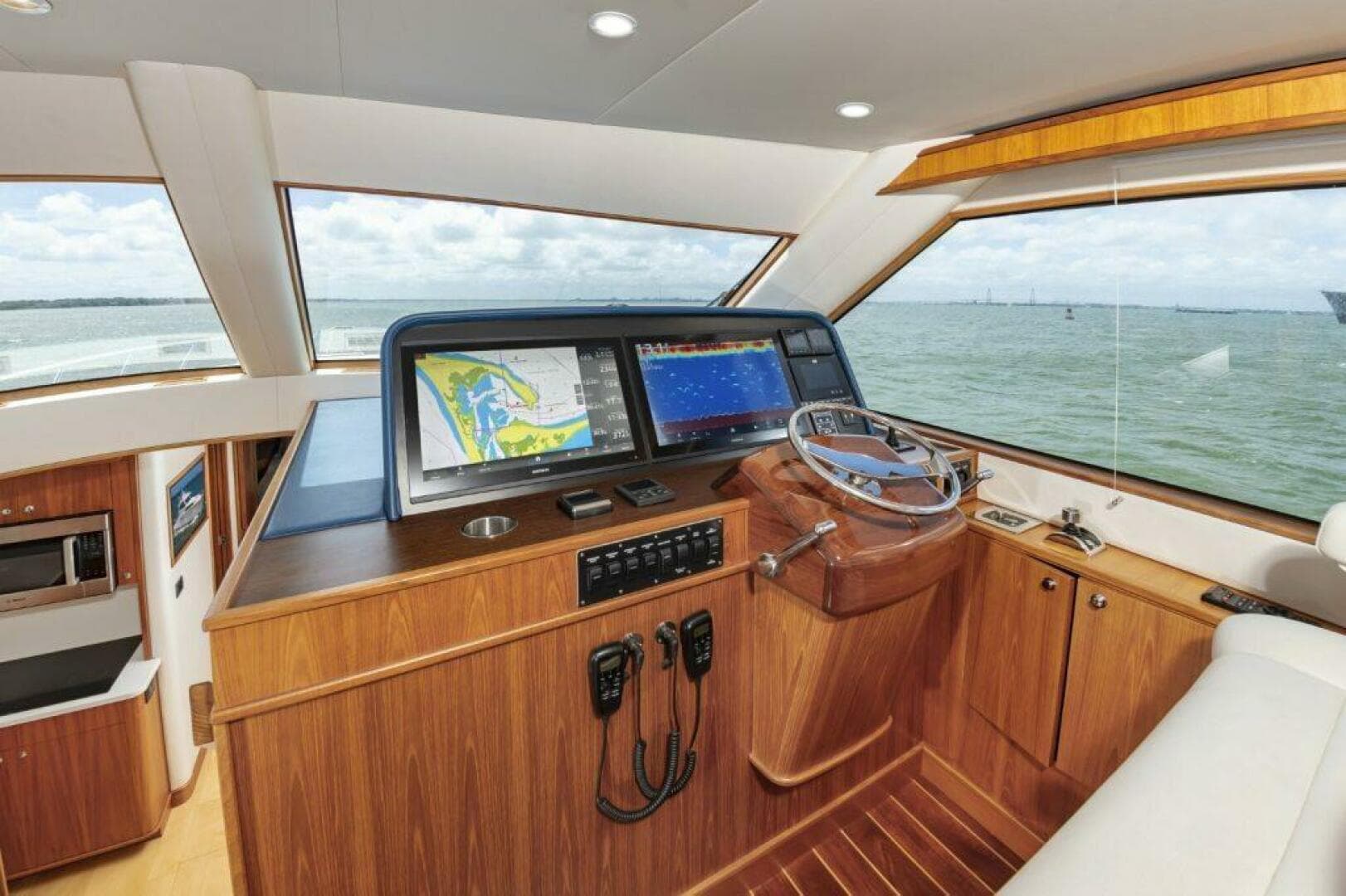 2019 Jarrett Bay 67 — photo 22