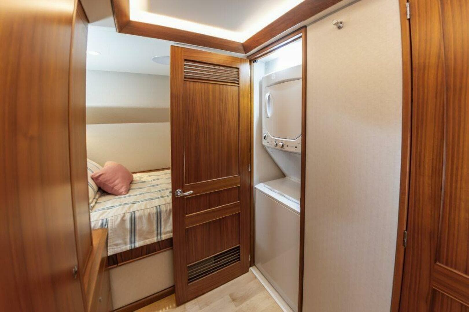 2019 Jarrett Bay 67 — photo 53