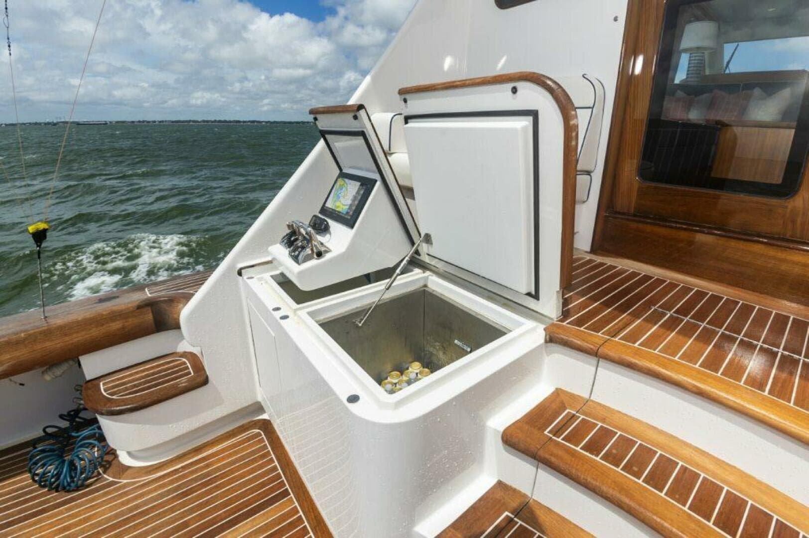 2019 Jarrett Bay 67 — photo 15