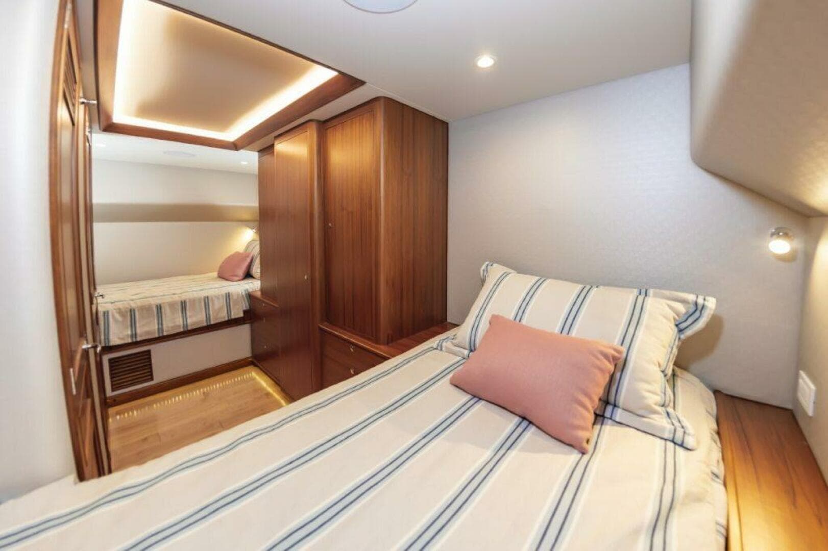 2019 Jarrett Bay 67 — photo 54