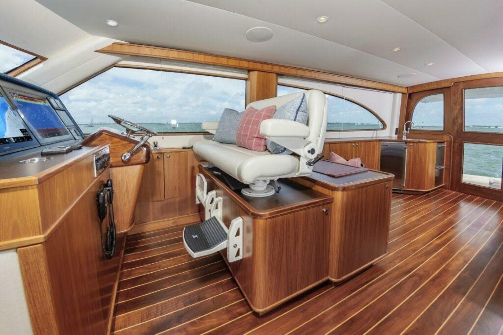 2019 Jarrett Bay 67 — photo 23