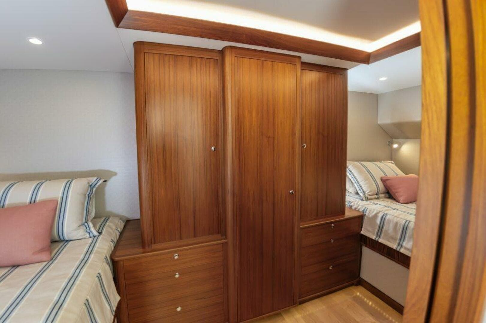 2019 Jarrett Bay 67 — photo 51