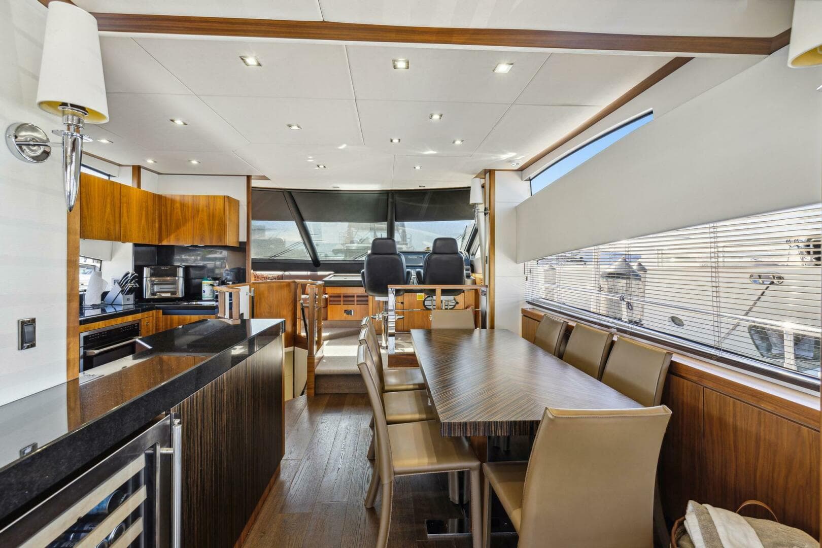 2014 Sunseeker 73 Manhattan — photo 16