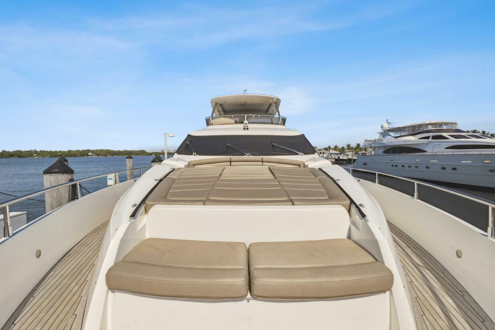 2014 Sunseeker 73 Manhattan — photo 2