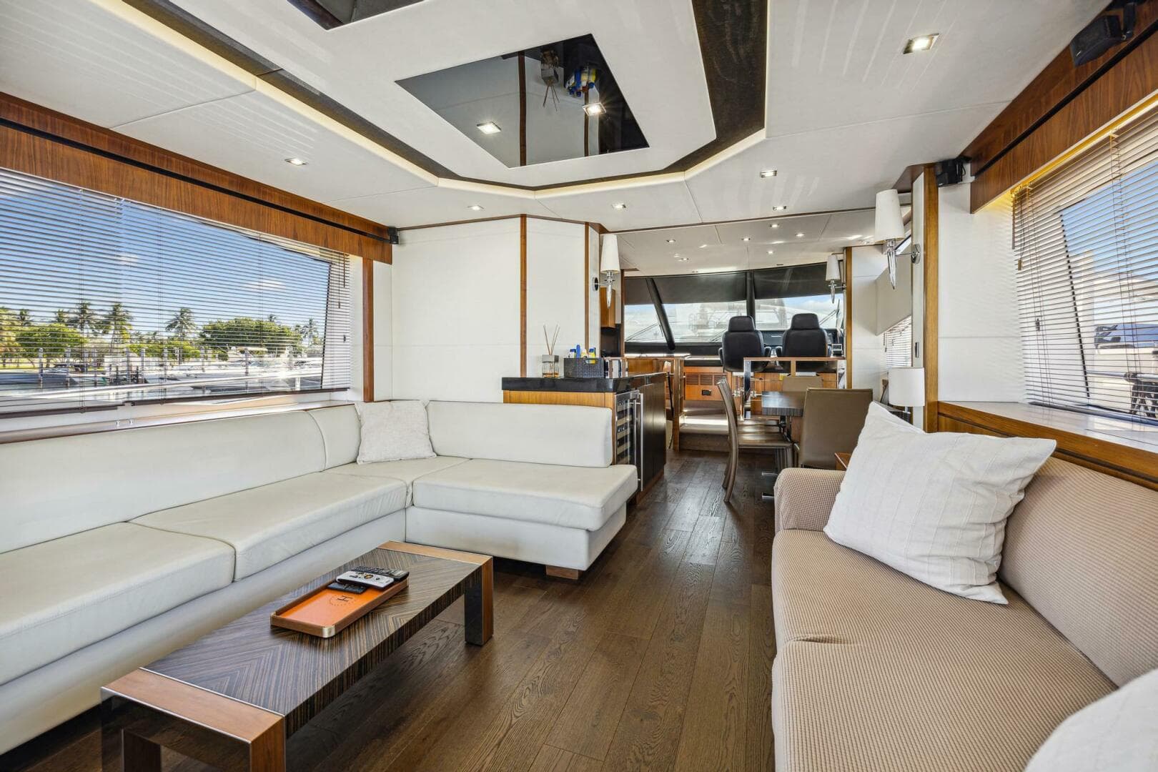 2014 Sunseeker 73 Manhattan — photo 13