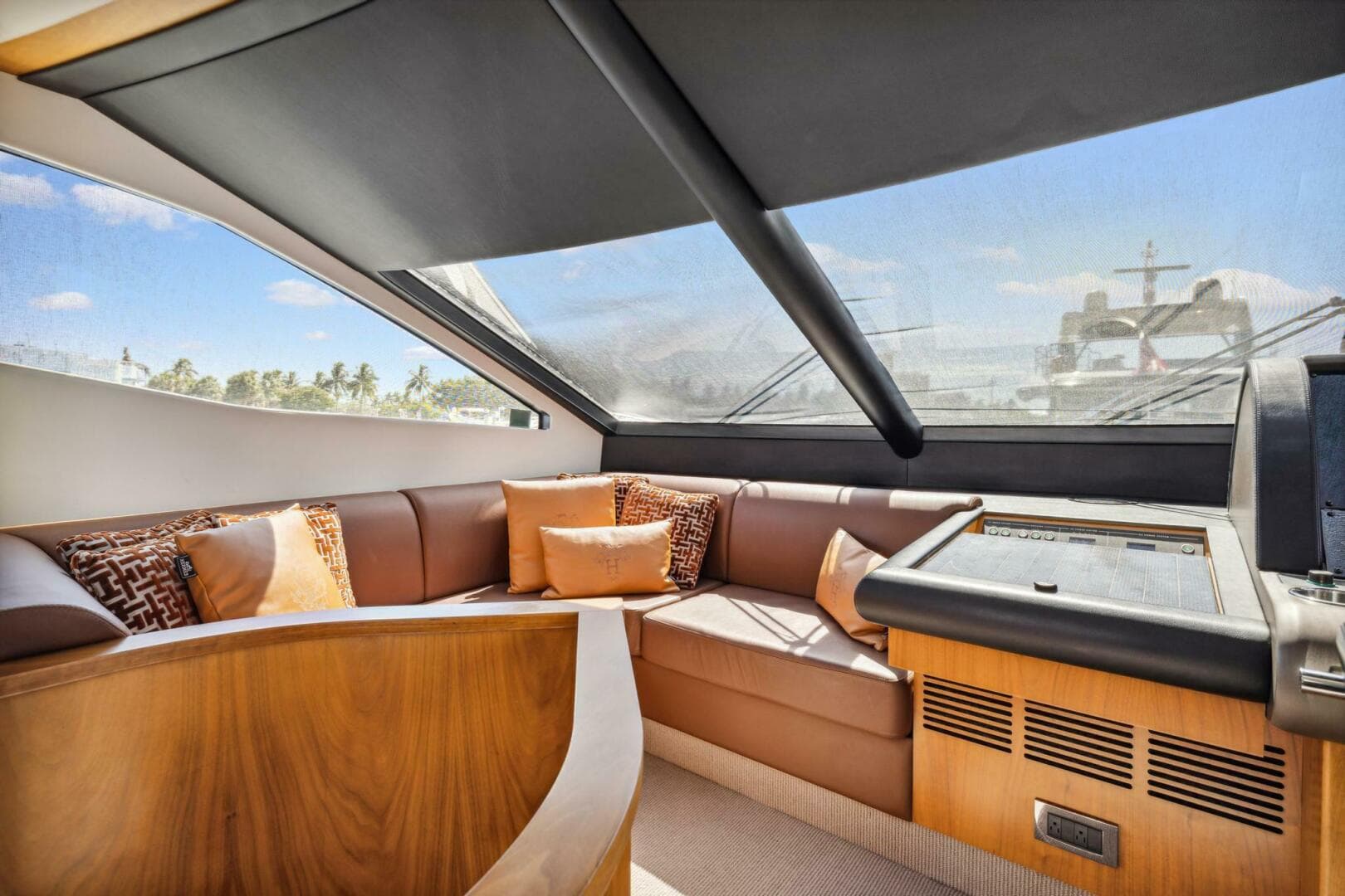 2014 Sunseeker 73 Manhattan — photo 22