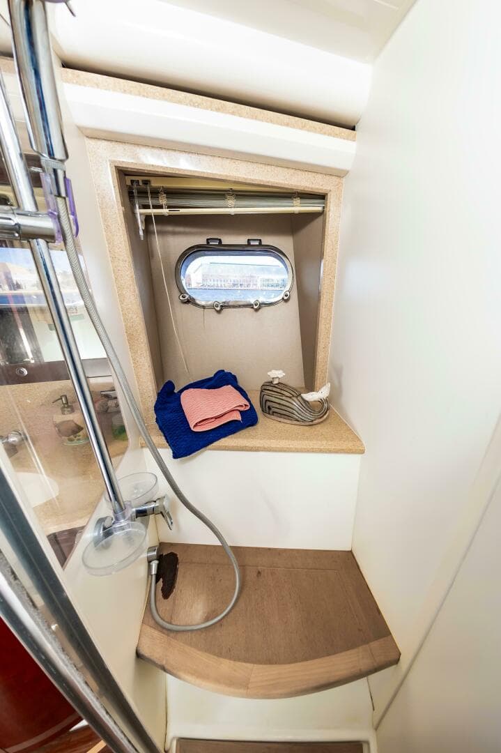 2006 Princess 75 — photo 44