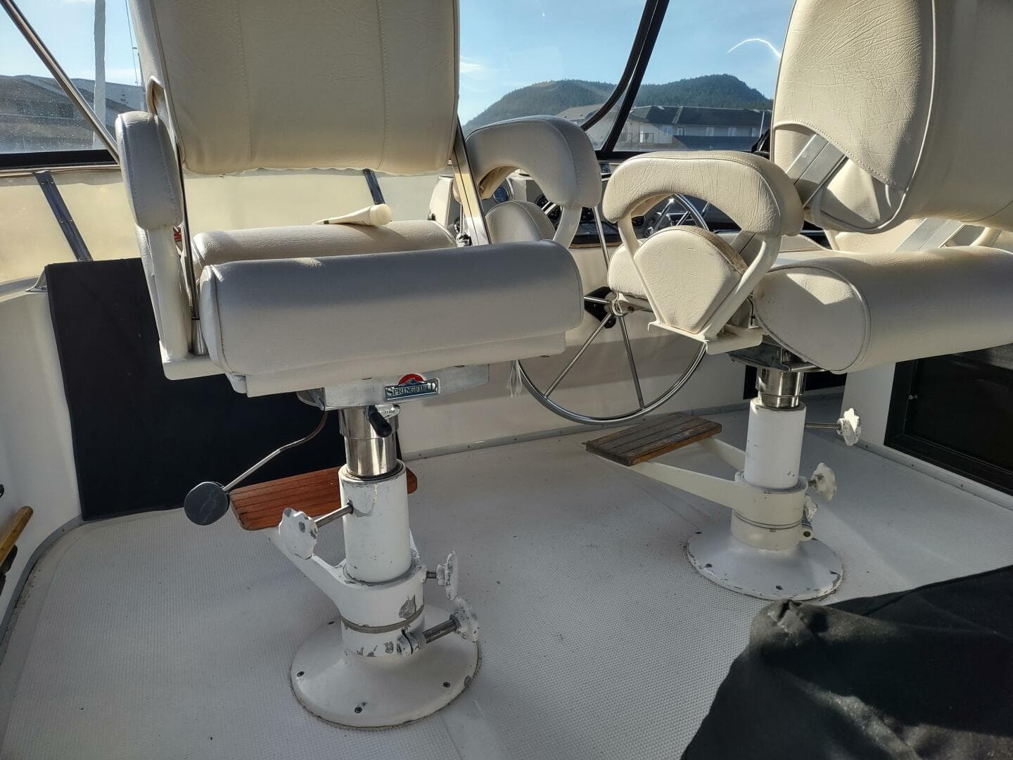 1989 Ocean Alexander — photo 48