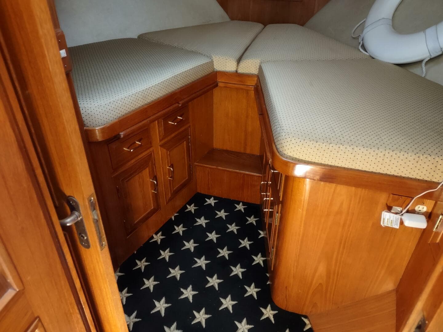 1989 Ocean Alexander — photo 46