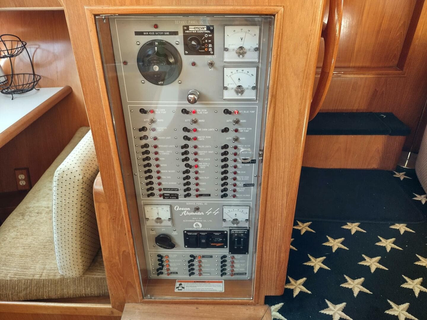 1989 Ocean Alexander — photo 24