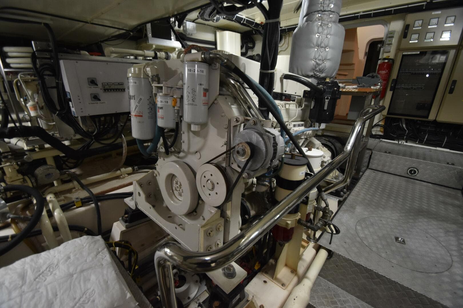 2006 Farmont 70 Expedition Yacht — photo 130