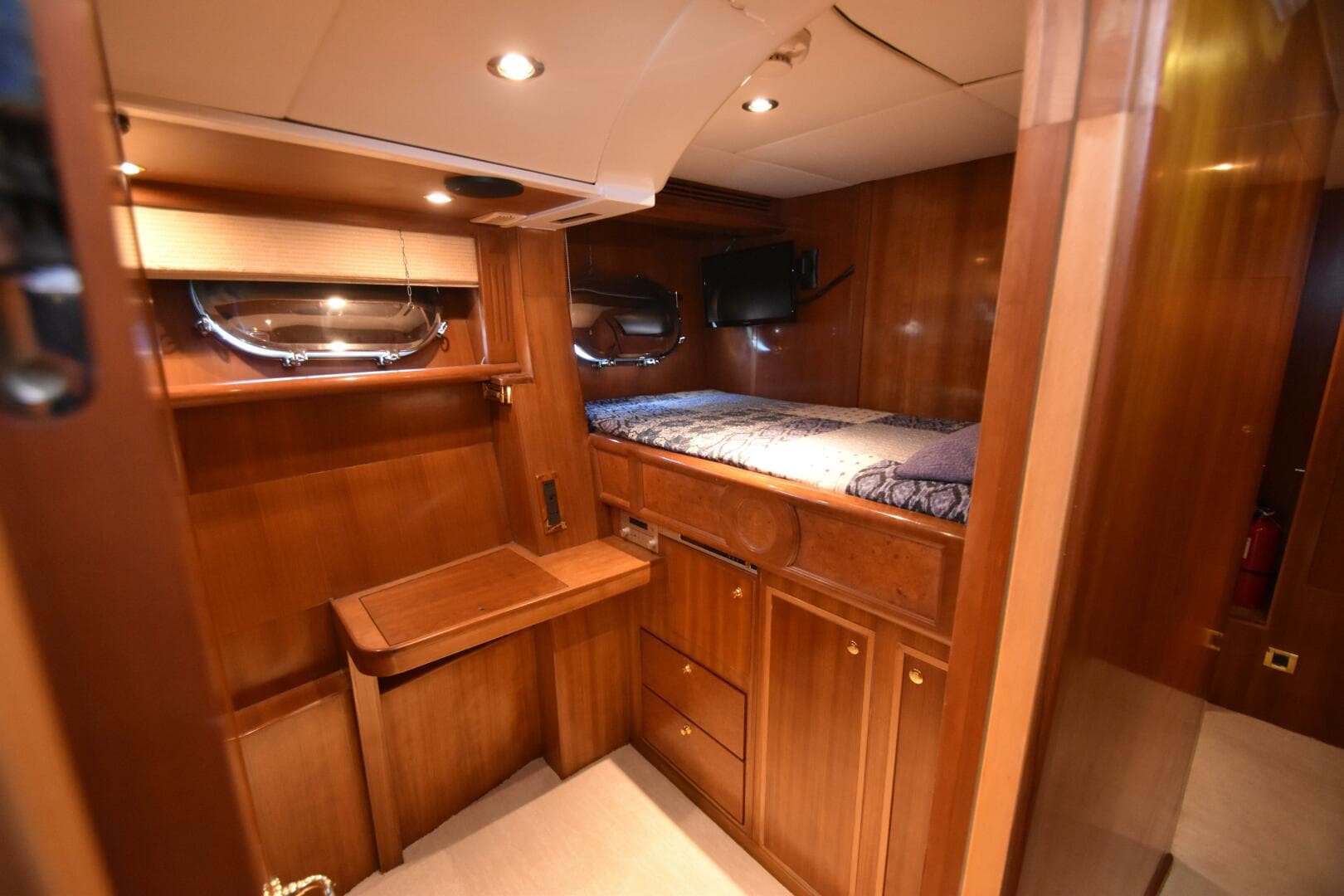 2006 Farmont 70 Expedition Yacht — photo 103