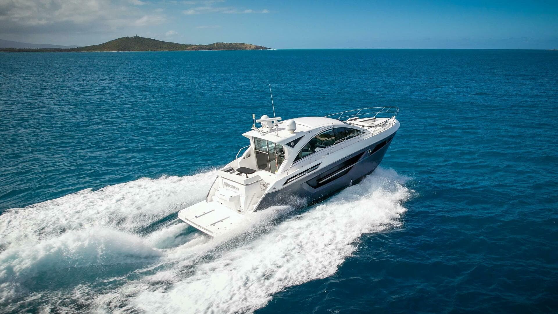 2019 Cruisers Yachts 50 Cantius — photo 8