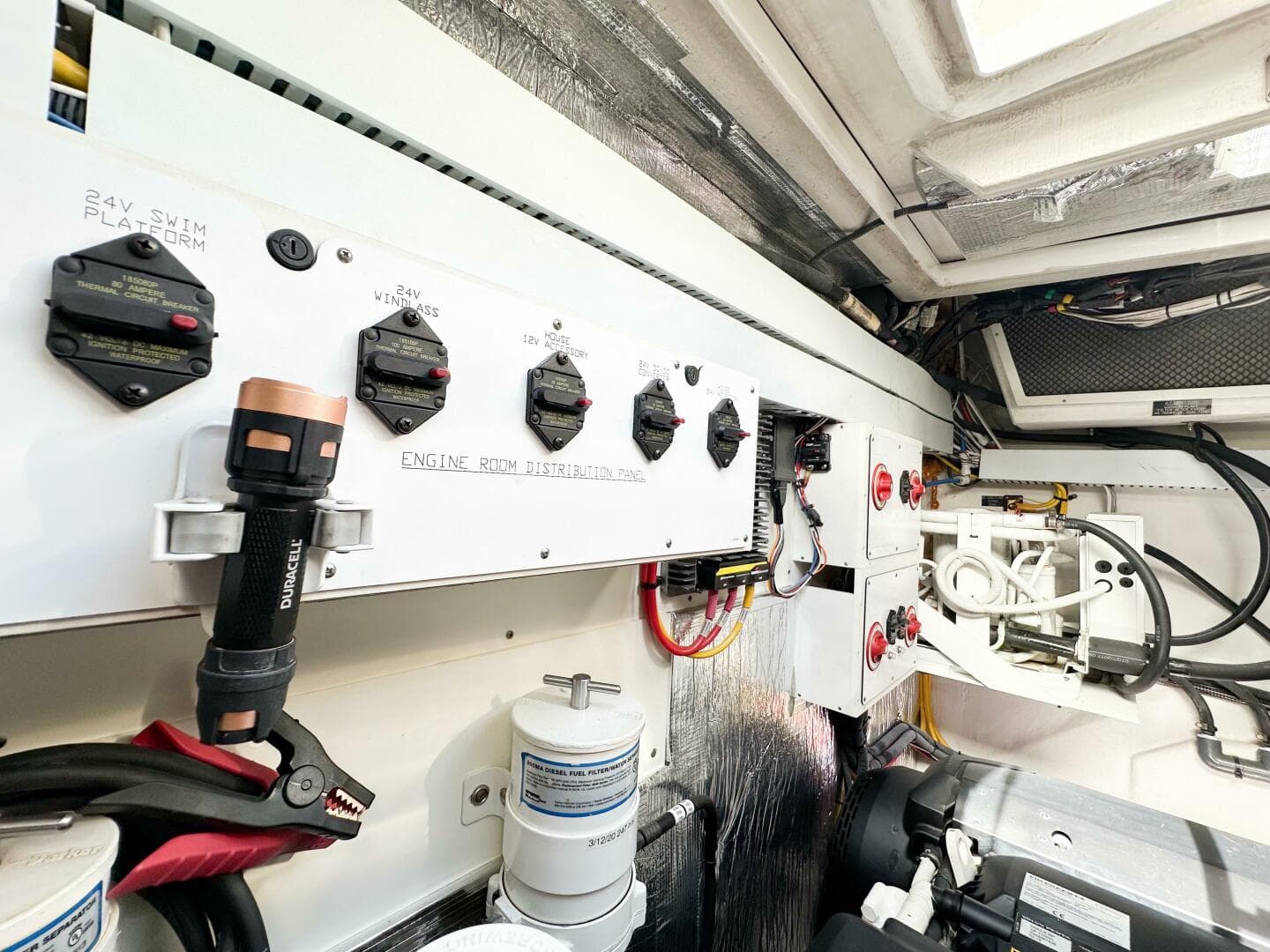 2019 Cruisers Yachts 50 Cantius — photo 11