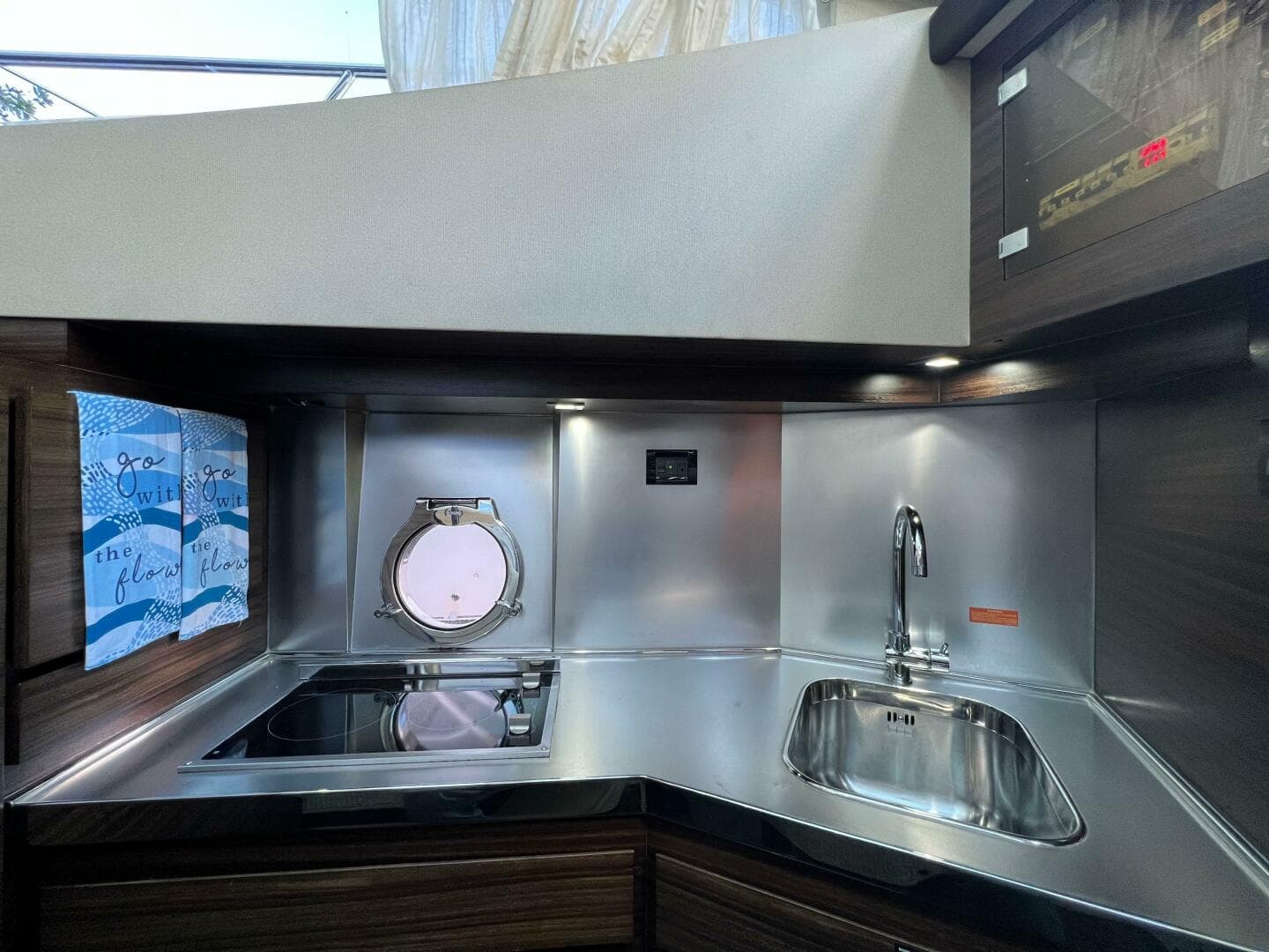 2013 Azimut 40S — photo 20