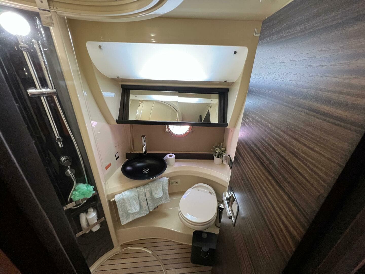 2013 Azimut 40S — photo 16