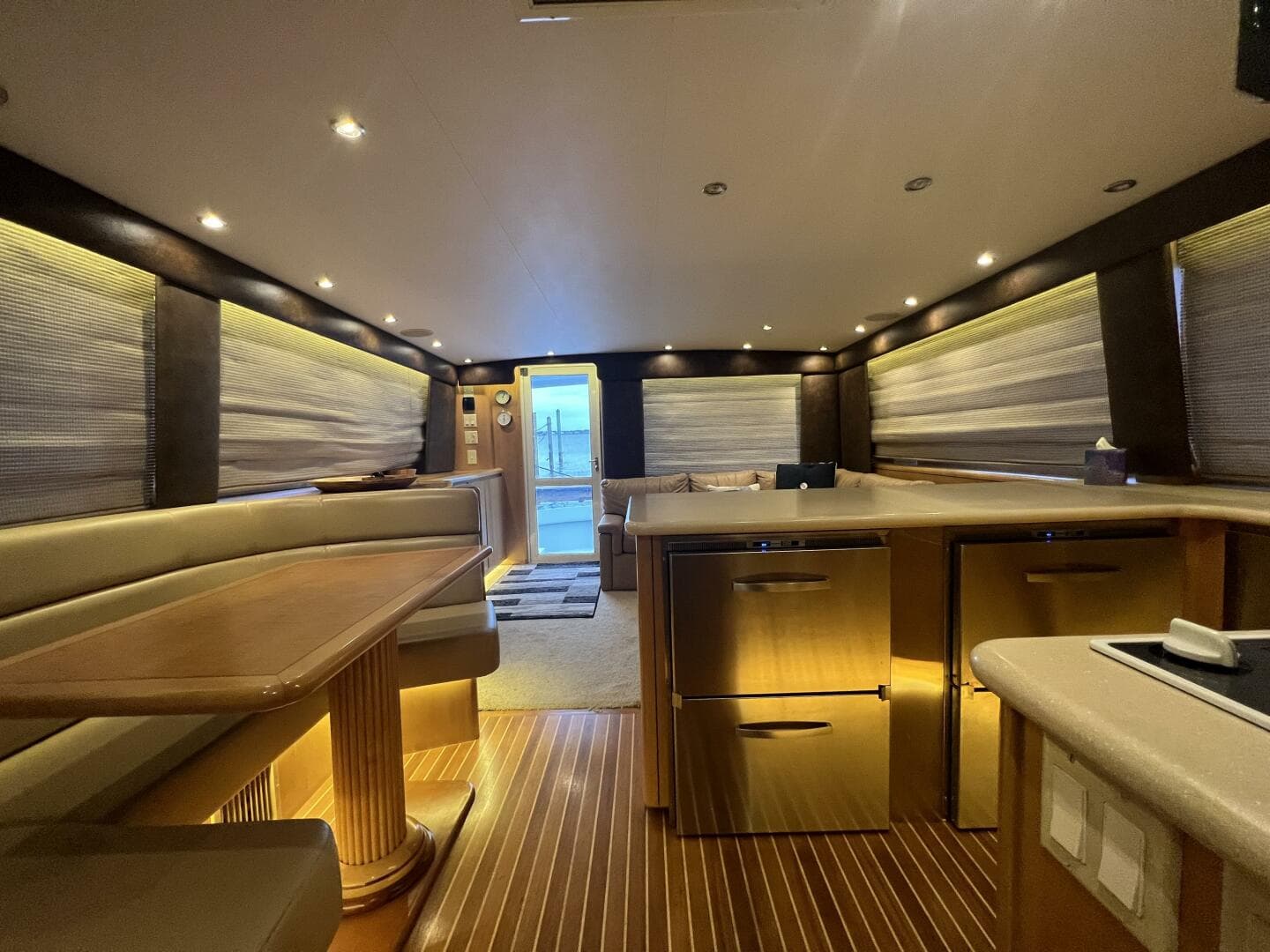 1999 Hatteras — photo 20