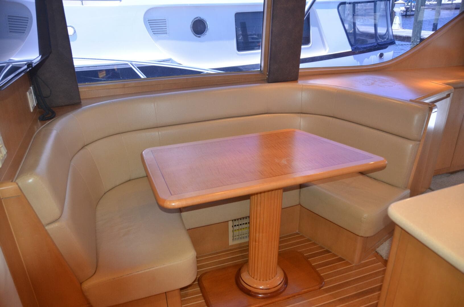 1999 Hatteras — photo 5