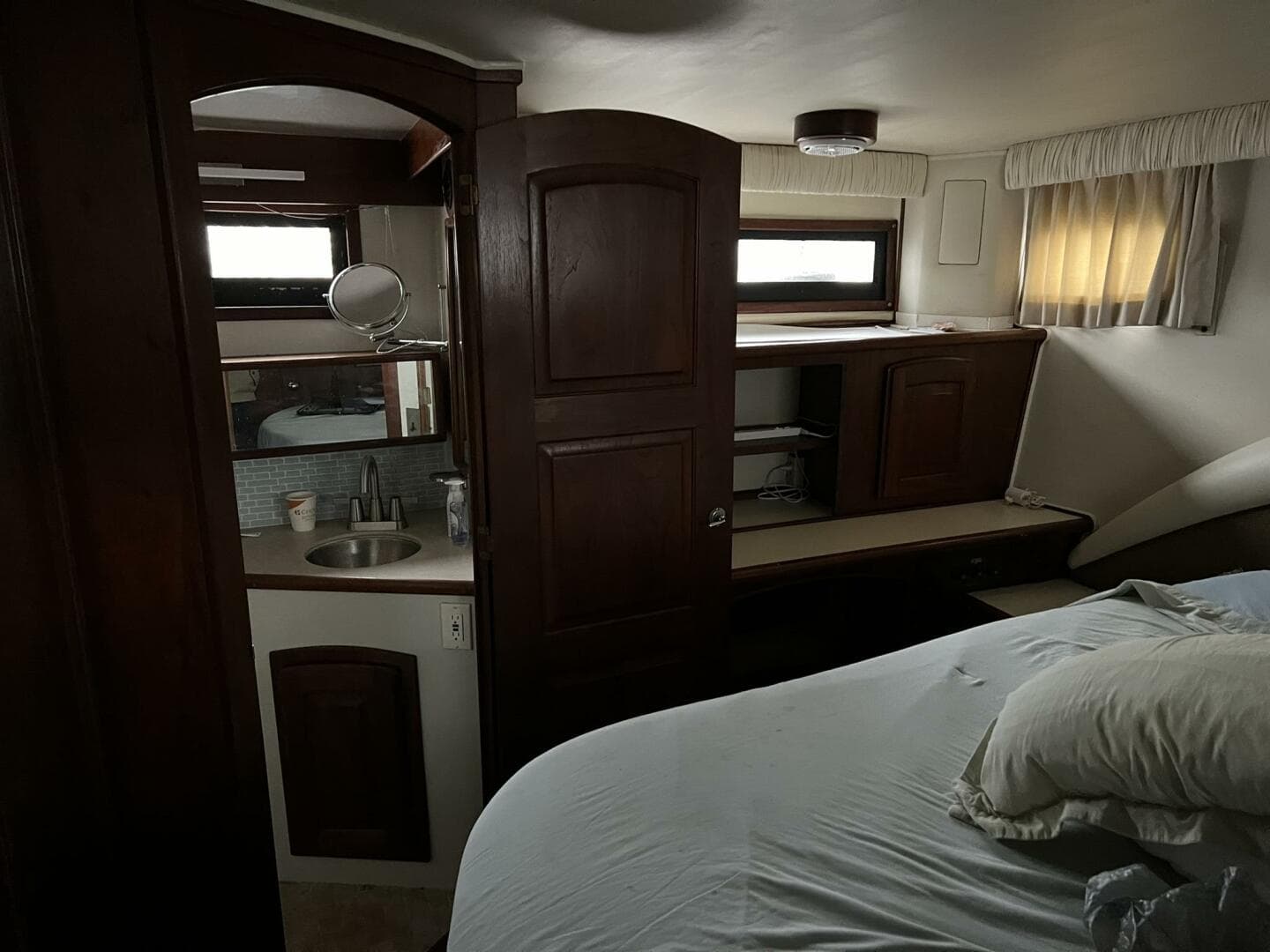 1987 Californian 42 — photo 22