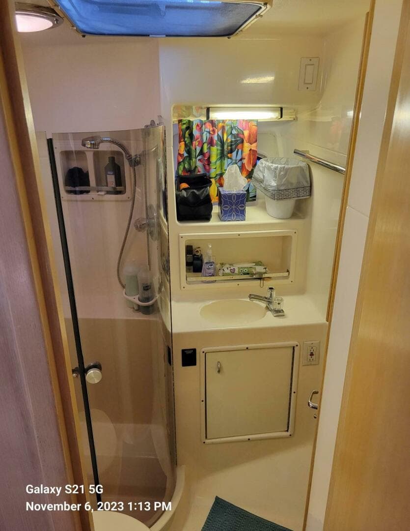 1994 Tiara Yachts 3600 Convertible — photo 17