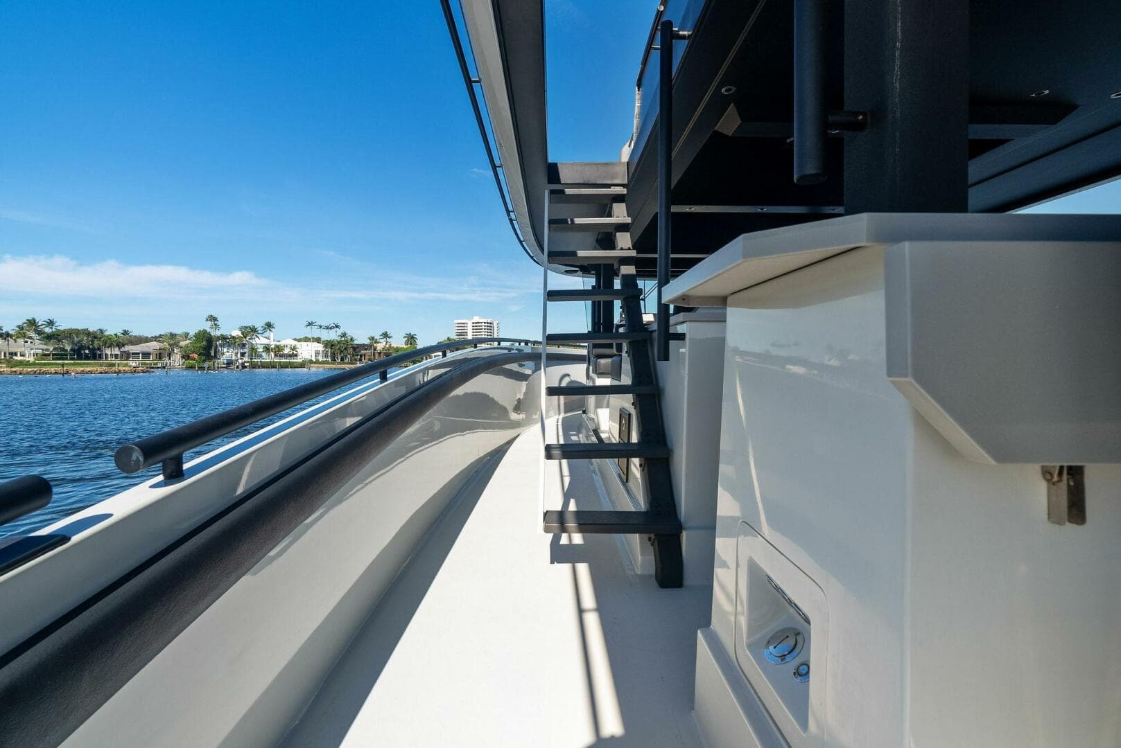 2019 Dutchcraft 56 Open — photo 13