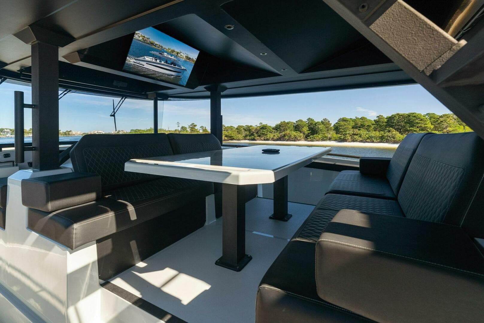 2019 Dutchcraft 56 Open — photo 23